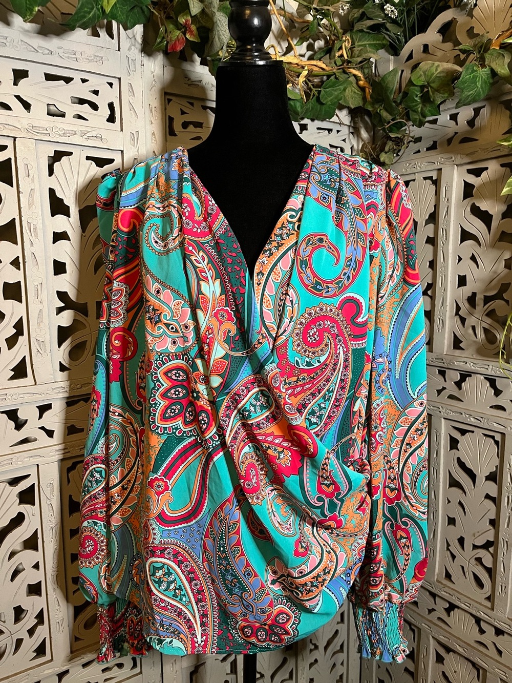 SHEIN LUNE TURQUOISE BLUE & PINK SWIRL PAISLEY PRINT LONG SLEEVE WRAP TOP